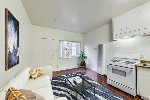 Floor plan for studio, 1 bath, 280 sqft